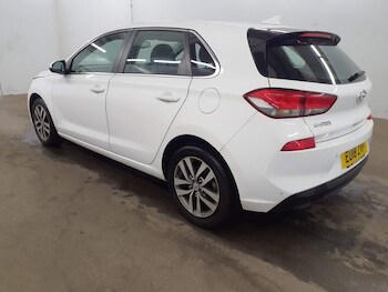 Used Hyundai i30 2018 for sale - 76470143: Photo