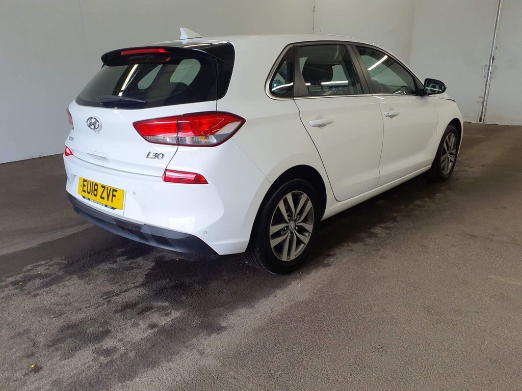 Used Hyundai i30 2018 for sale - 76470143: Photo 7