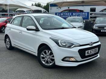 Used Hyundai i20 2017 for sale - 75122199: Photo