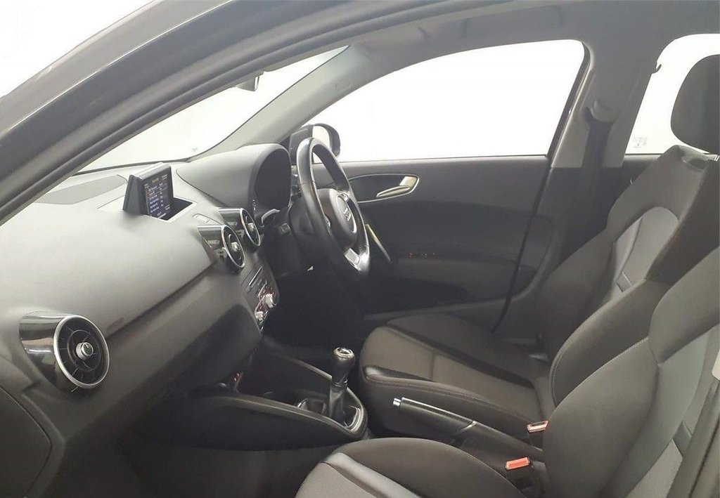 Used Audi A1 2015 for sale - 77850385: Photo 10