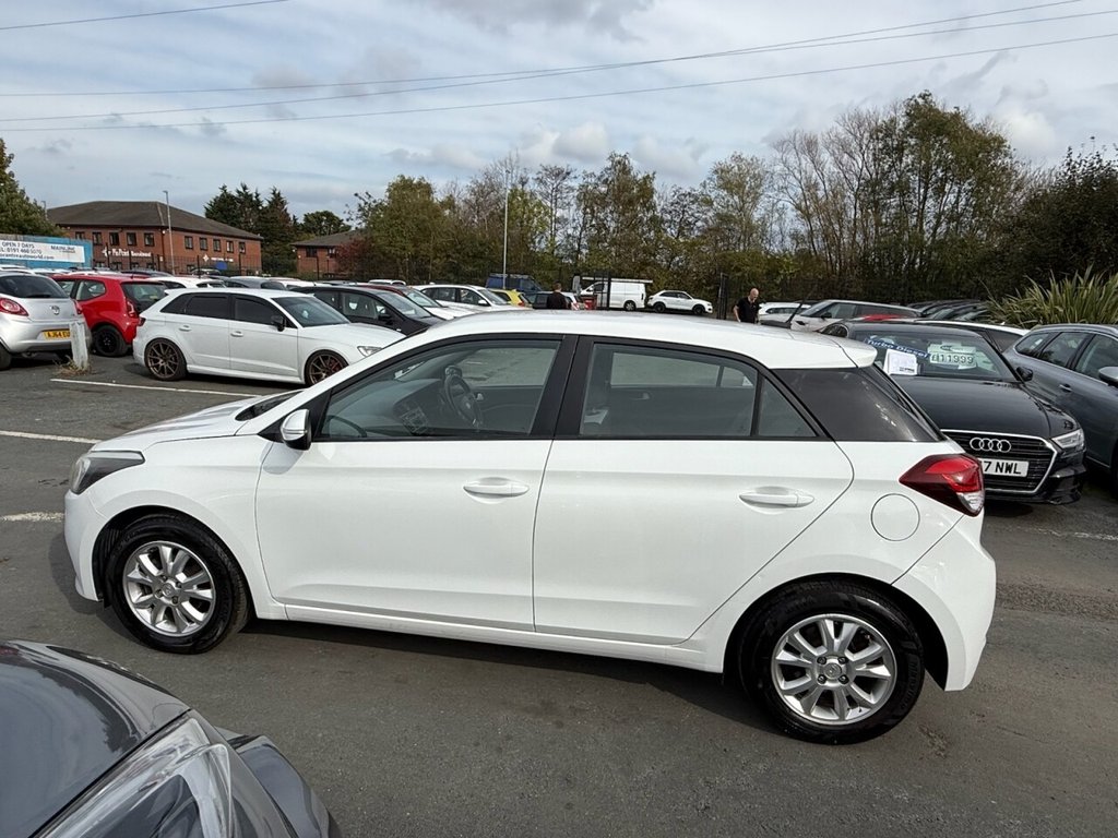 Used Hyundai i20 2016 for sale - 75998822: Photo 24