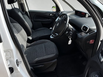 Used Citroen C3 Picasso 2016 for sale - 79233708: Photo