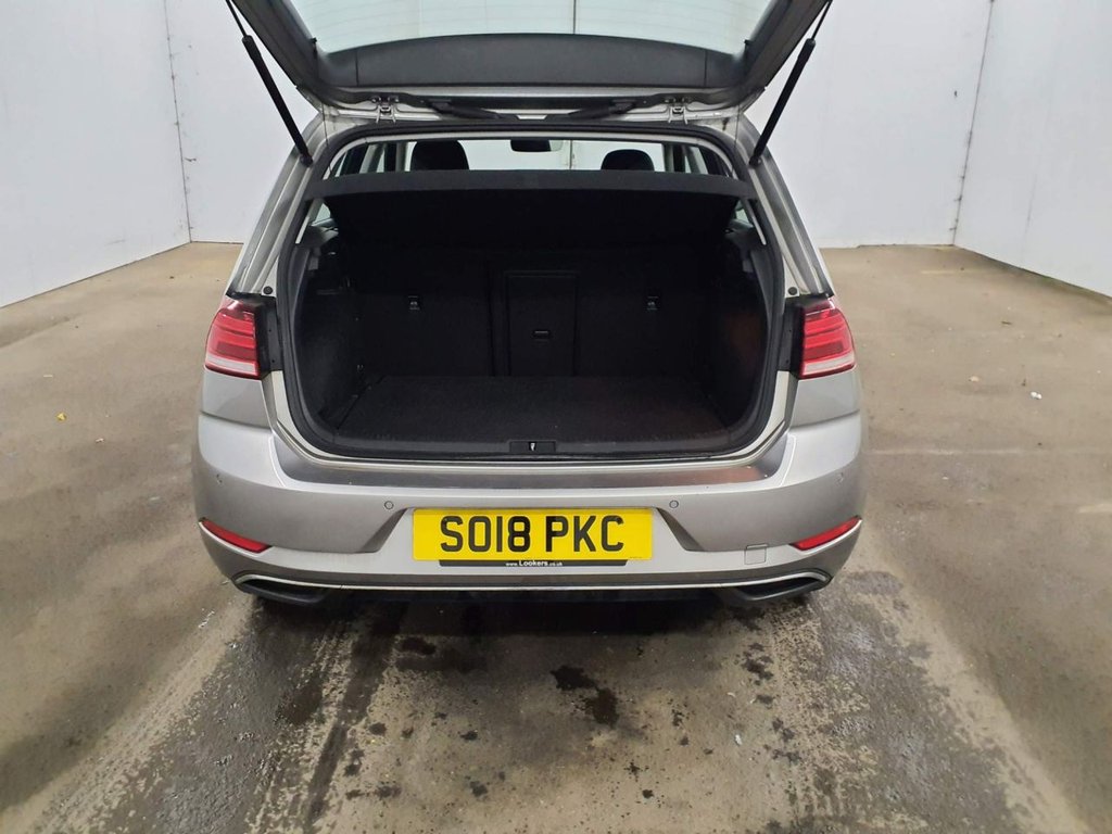 Used Volkswagen Golf 2018 for sale - 77356247: Photo 6