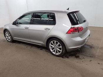 Used Volkswagen Golf 2014 for sale - 77905380: Photo