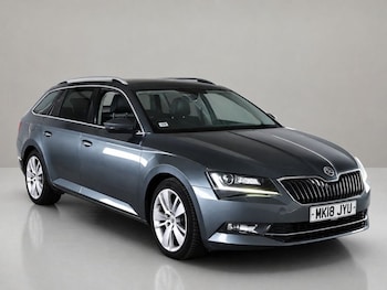 Used Skoda Superb 2018 for sale - 79394346: Photo