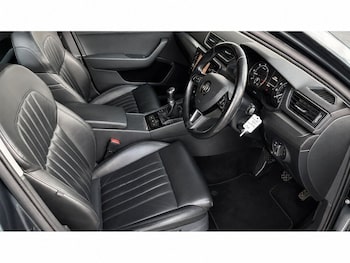 Used Skoda Superb 2018 for sale - 79394346: Photo