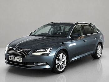 Used Skoda Superb 2018 for sale - 79394346: Photo
