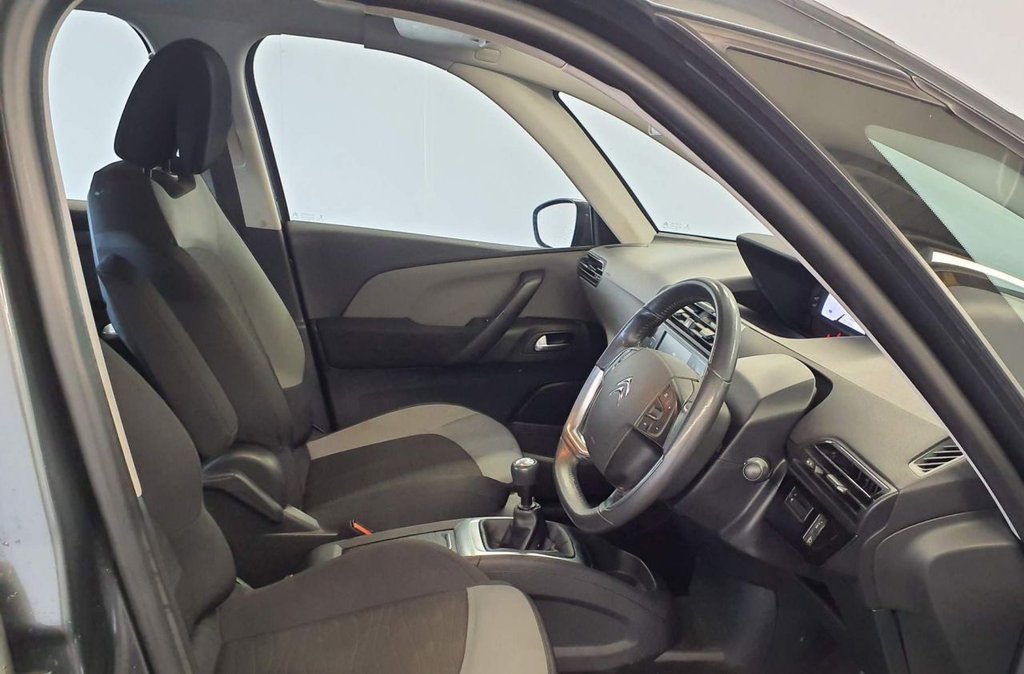 Used Citroen C4 Picasso 2015 for sale - 77953191: Photo 2
