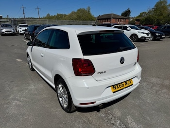Used Volkswagen Polo 2016 for sale - 78487401: Photo