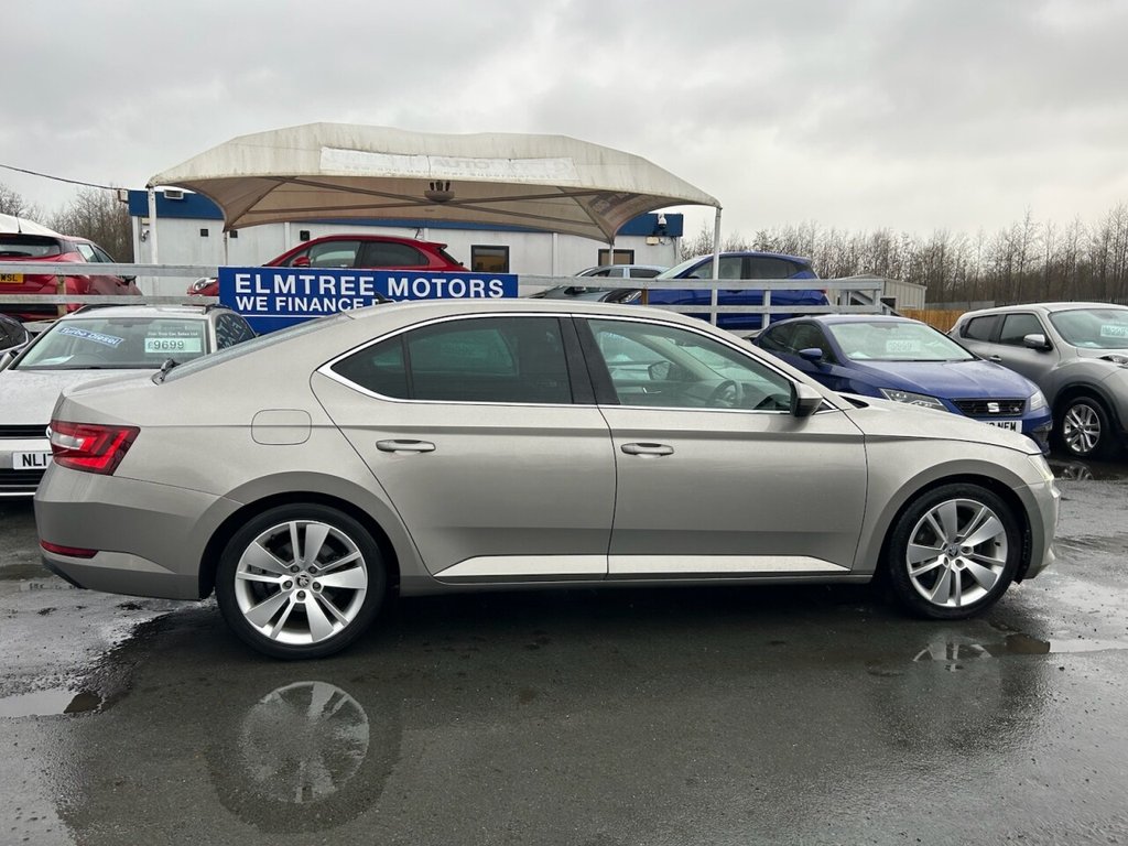 Used Skoda Superb 2017 for sale - 77692893: Photo 47