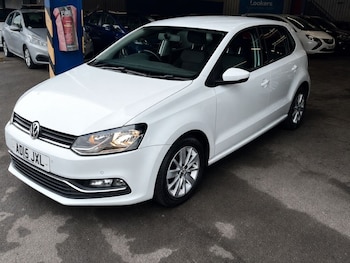 Used Volkswagen Polo 2015 for sale - 79481667: Photo