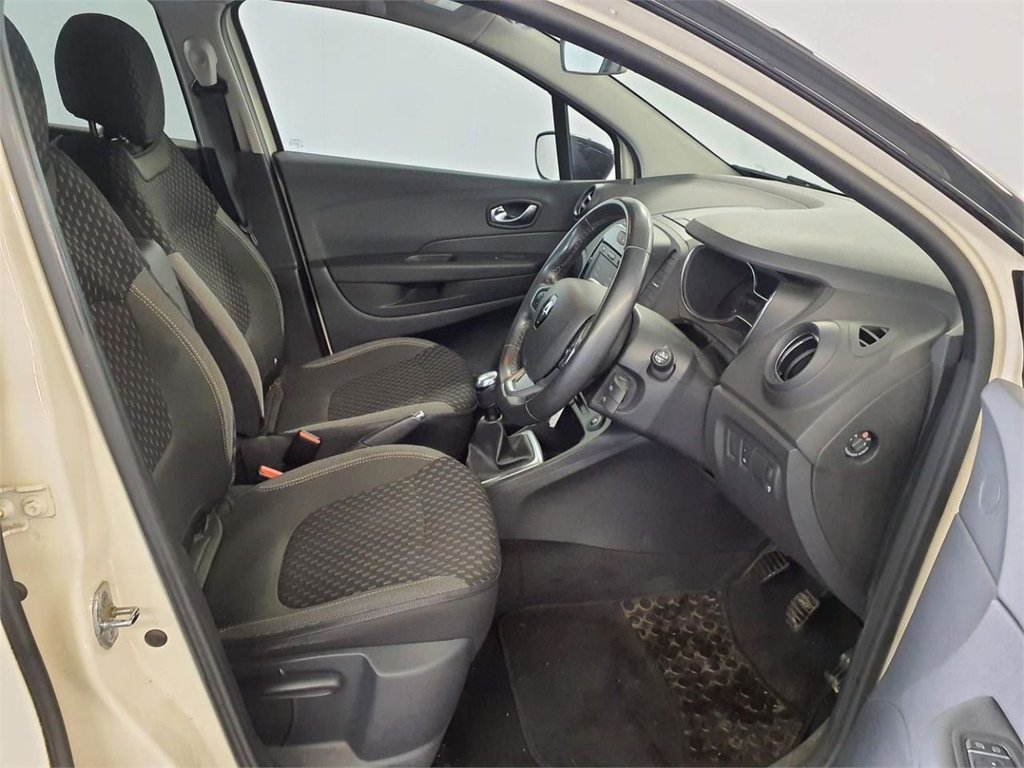 Used Renault Captur 2018 for sale - 76783924: Photo 9