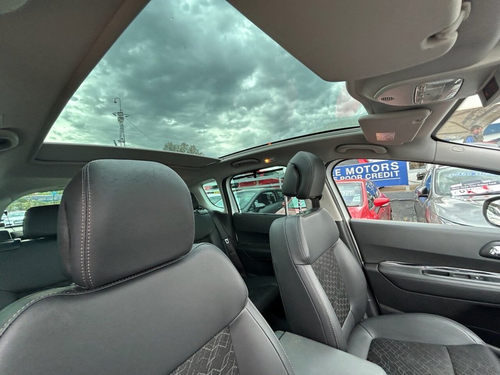 Used Peugeot 3008 2015 for sale - 76092879: Photo 2