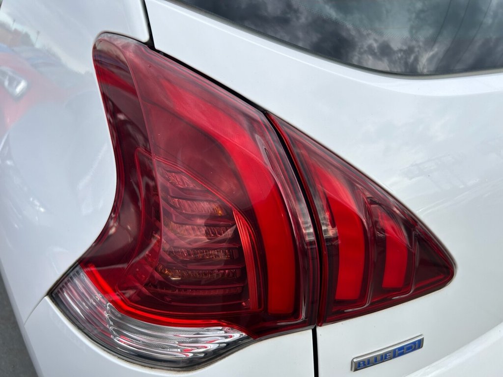 Used Peugeot 3008 2015 for sale - 76092879: Photo 37