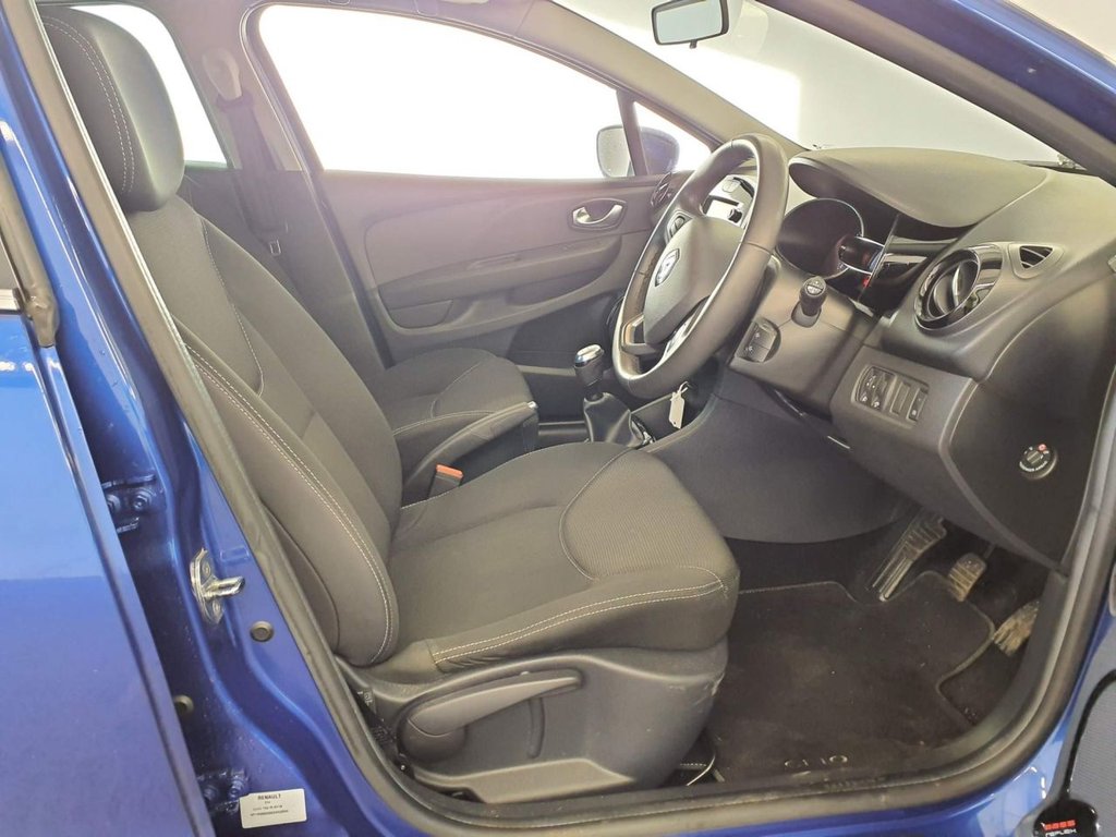 Used Renault Clio 2019 for sale - 77172284: Photo 2