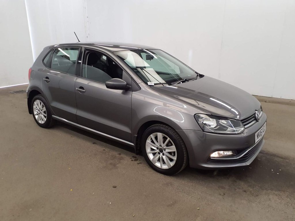 Used Volkswagen Polo 2016 for sale - 76724132: Photo 1