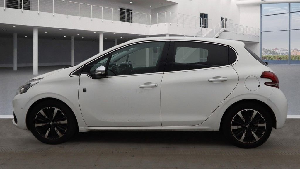 Used Peugeot 208 2019 for sale - 77464186: Photo 6