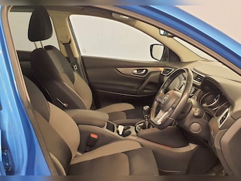 Used Nissan Qashqai 2017 for sale - 78850386: Photo