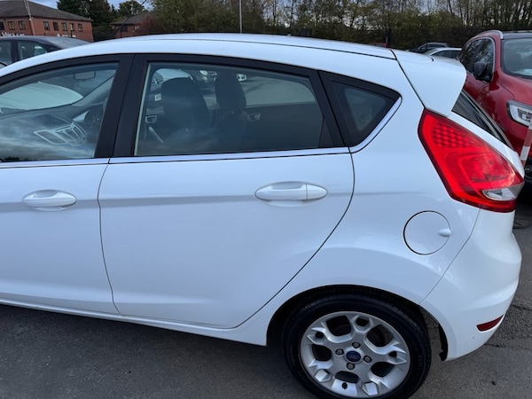 Used Ford Fiesta 2012 for sale - 76119180: Photo 24
