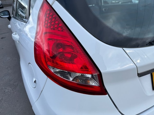 Used Ford Fiesta 2012 for sale - 76119180: Photo 49