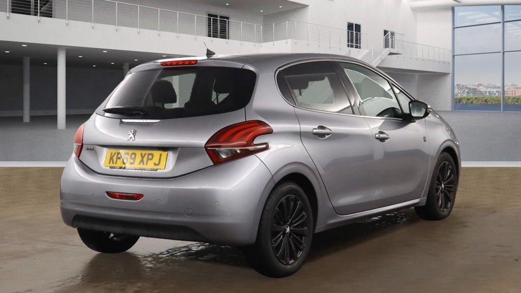 Used Peugeot 208 2019 for sale - 76821095: Photo 4