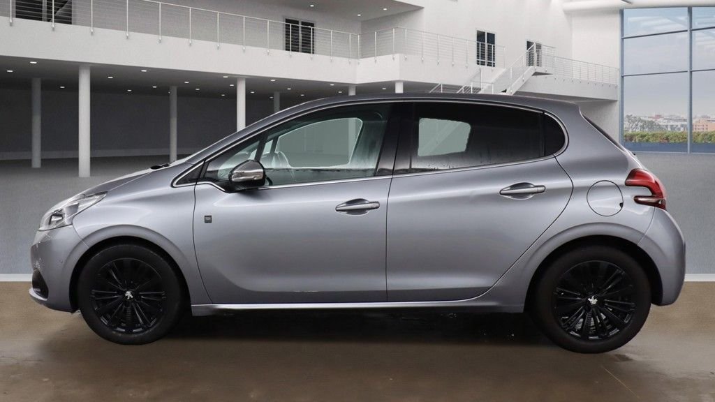Used Peugeot 208 2019 for sale - 76821095: Photo 6