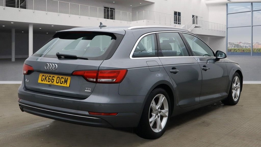 Used Audi A4 2016 for sale - 77227292: Photo 4