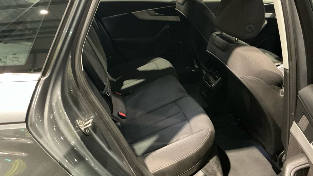 Used Audi A4 2016 for sale - 77227292: Photo 8