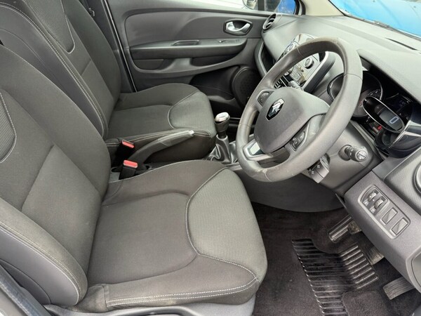 Used Renault Clio 2017 for sale - 75037683: Photo 2