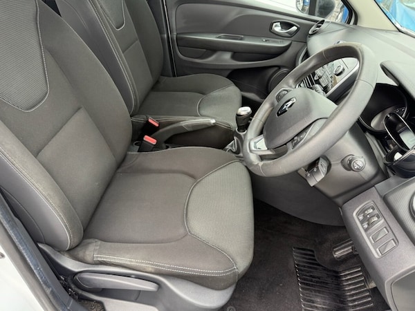 Used Renault Clio 2017 for sale - 75037683: Photo 8