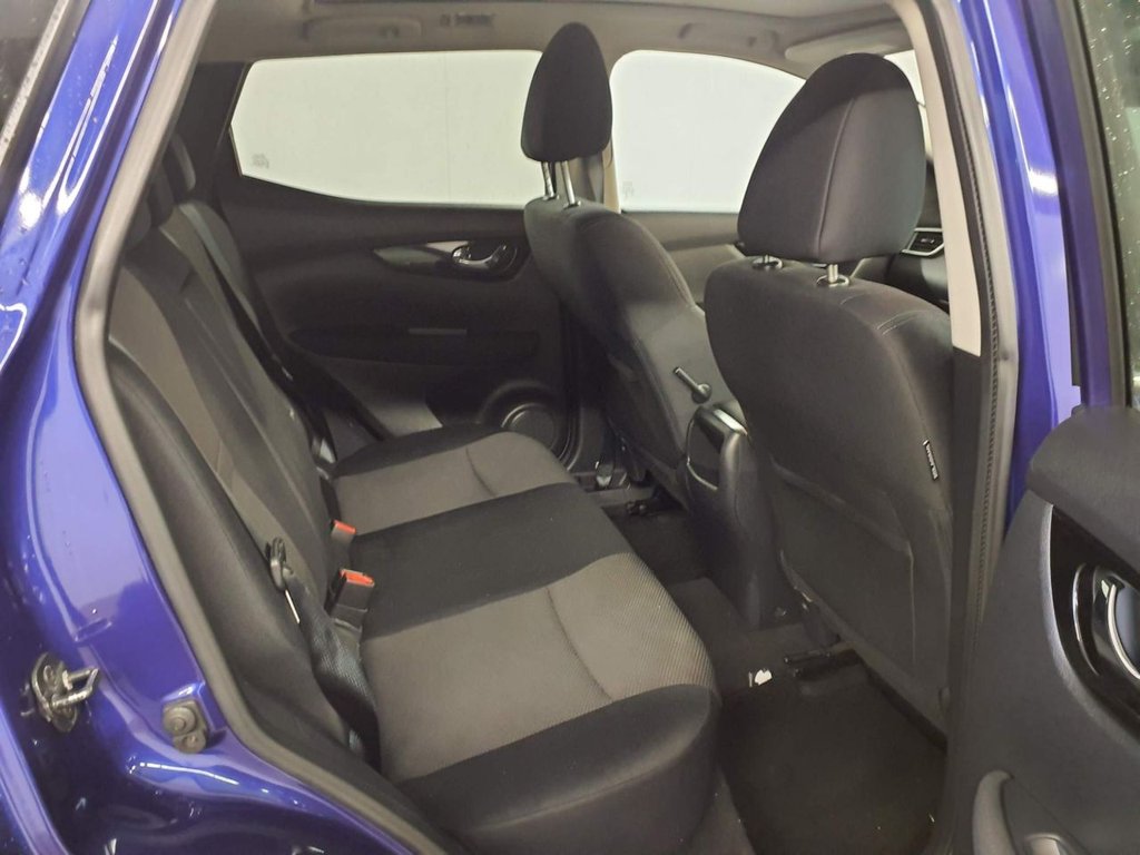 Used Nissan Qashqai 2015 for sale - 76985977: Photo 8