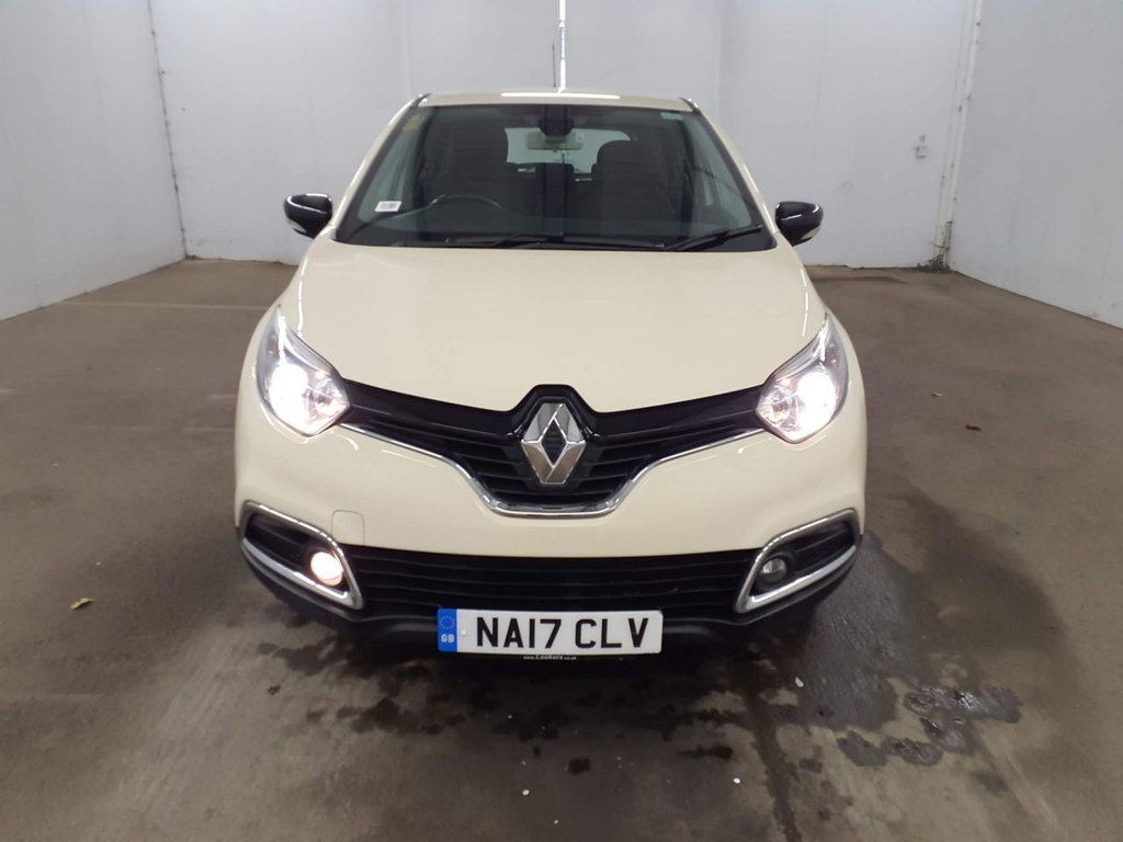 Used Renault Captur 2017 for sale - 76986182: Photo 3