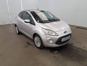 2015 (64) - 1.2 Petrol, Zetec Edition, Hatchback, 3 Door, Manual, £35 Yearly Road Tax (