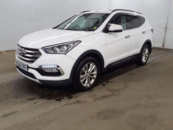 Used Hyundai Santa Fe 2016 for sale - 76203263: Photo 4