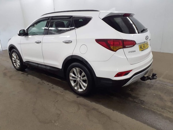 Used Hyundai Santa Fe 2016 for sale - 76203263: Photo 5