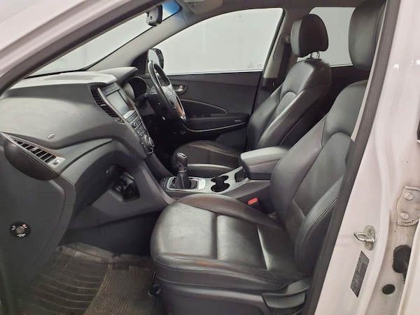 Used Hyundai Santa Fe 2016 for sale - 76203263: Photo 8