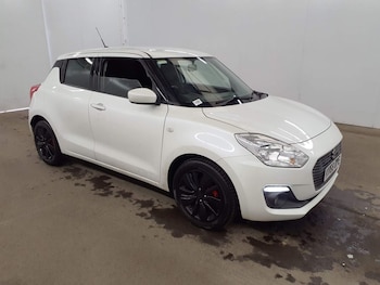 Used Suzuki Swift 2018 for sale - 77748833: Photo