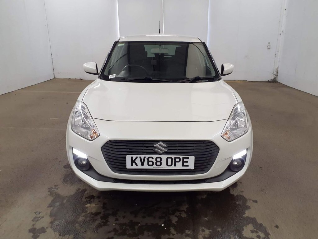 Used Suzuki Swift 2018 for sale - 77748833: Photo 3