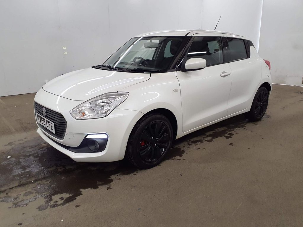 Used Suzuki Swift 2018 for sale - 77748833: Photo 4