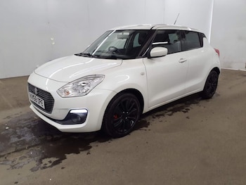 Used Suzuki Swift 2018 for sale - 77748833: Photo