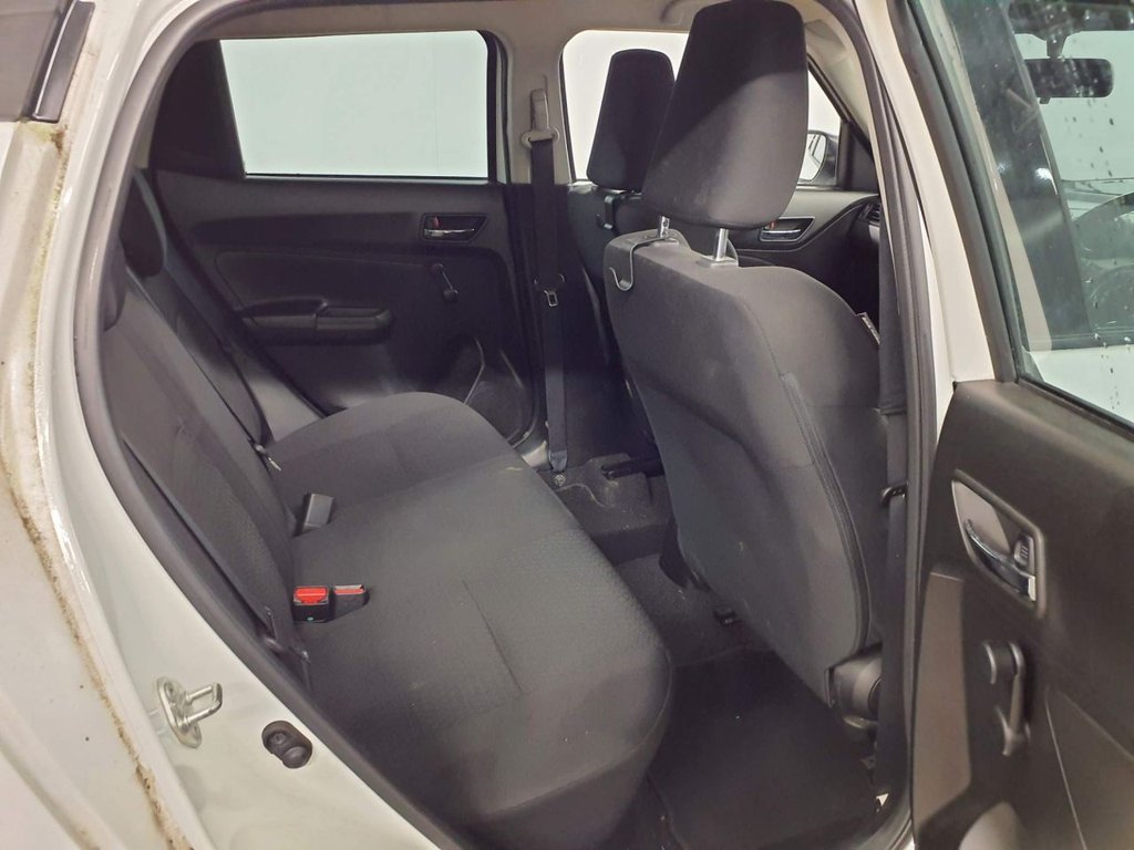 Used Suzuki Swift 2018 for sale - 77748833: Photo 9