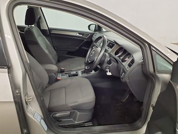 Used Volkswagen Golf 2015 for sale - 77836053: Photo