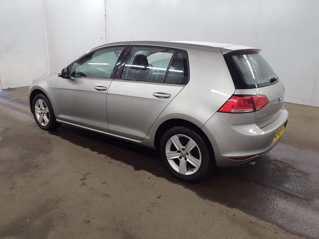 Used Volkswagen Golf 2015 for sale - 77836053: Photo 5