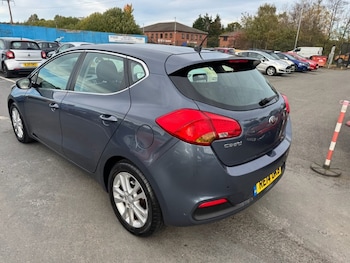 Used Kia Ceed 2014 for sale - 76132555: Photo 4