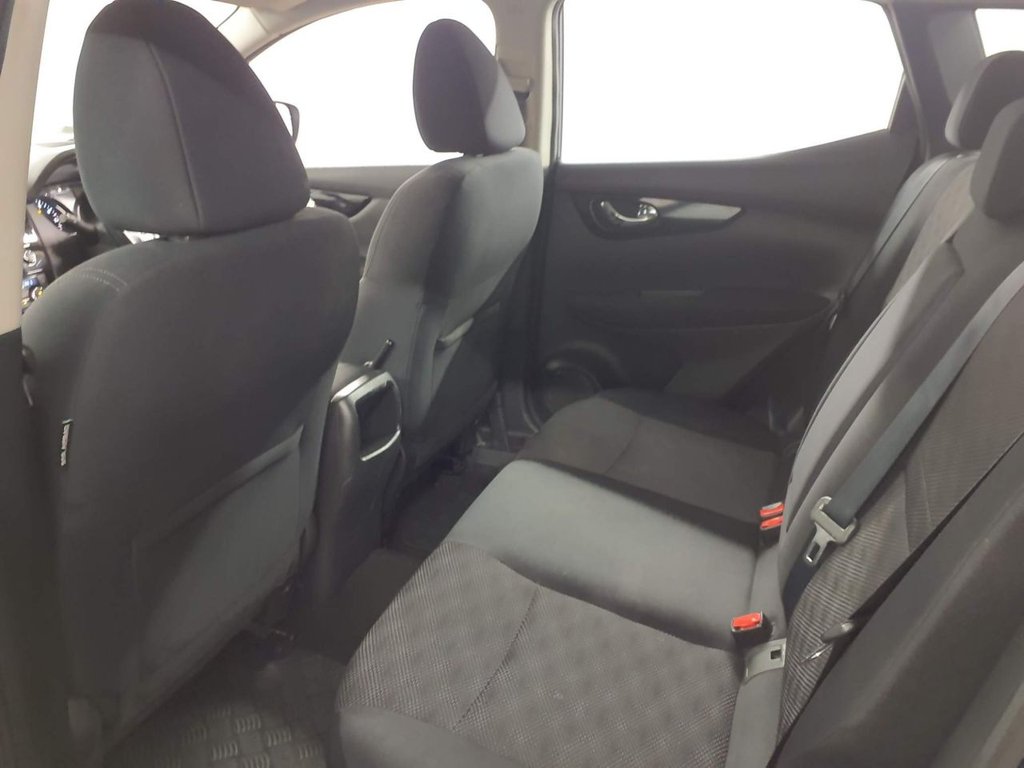 Used Nissan Qashqai 2016 for sale - 77991527: Photo 8