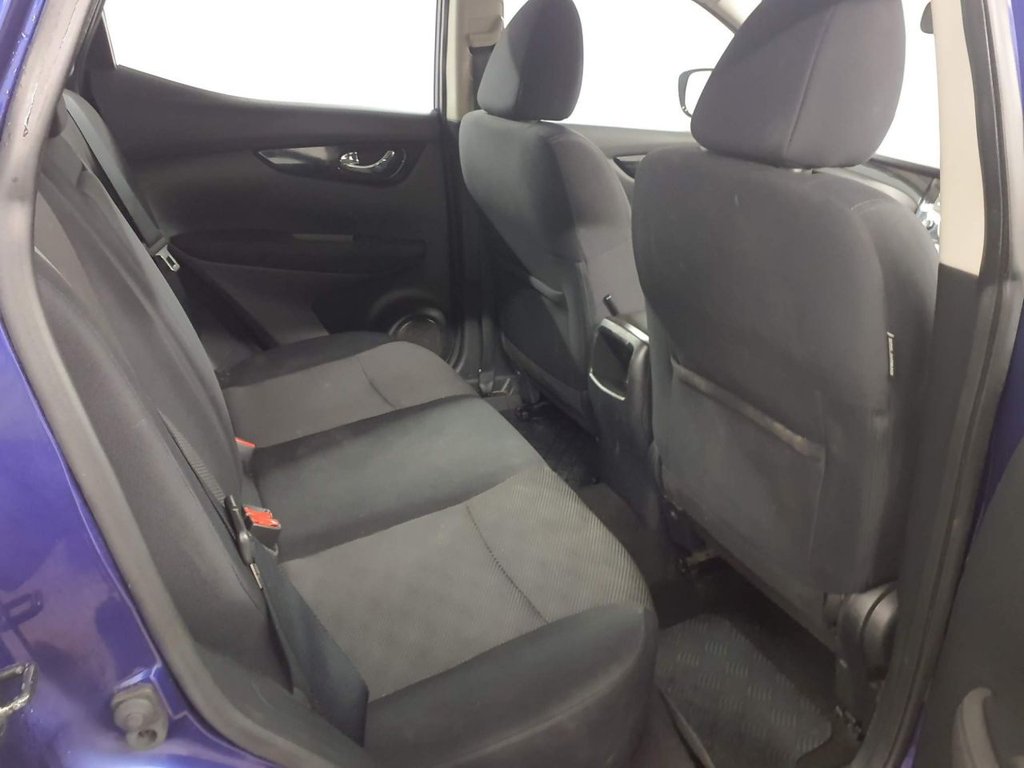 Used Nissan Qashqai 2016 for sale - 77991527: Photo 9
