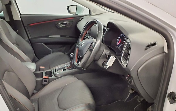 Used SEAT Leon 2018 for sale - 76245207: Photo 2