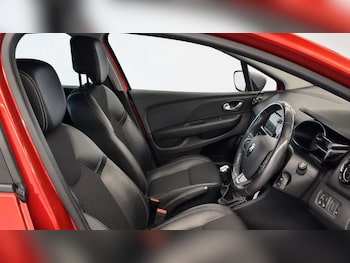 Used Renault Clio 2019 for sale - 78930937: Photo