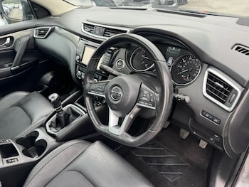Used Nissan Qashqai 2017 for sale - 78514215: Photo