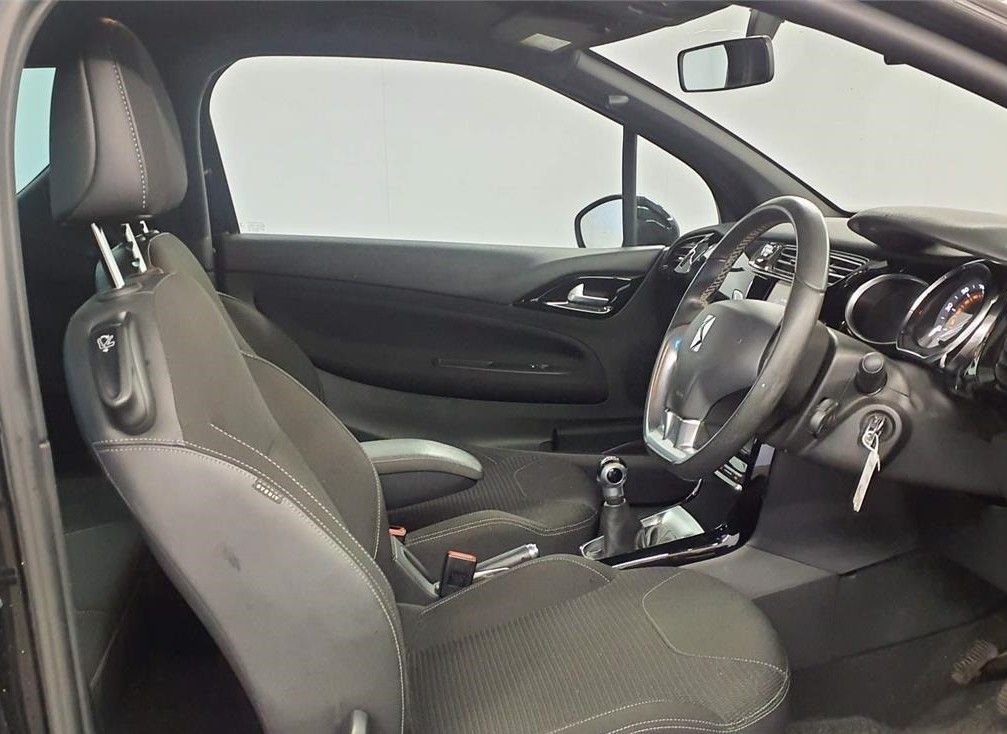 Used DS Automobiles DS 3 2017 for sale - 76855117: Photo 2